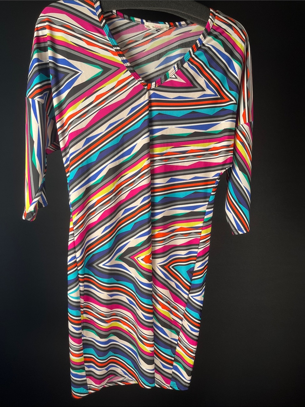 TRINA TURK SIZE SMALL Vibrant Geometric Stripe V-Neck Dress - Multicolor